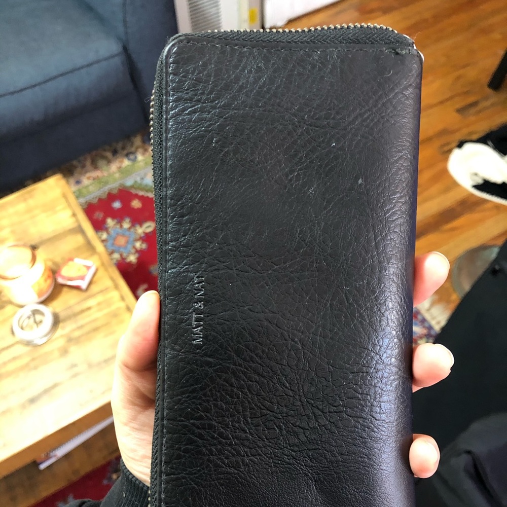 Matt & Nat Black Central Wallet